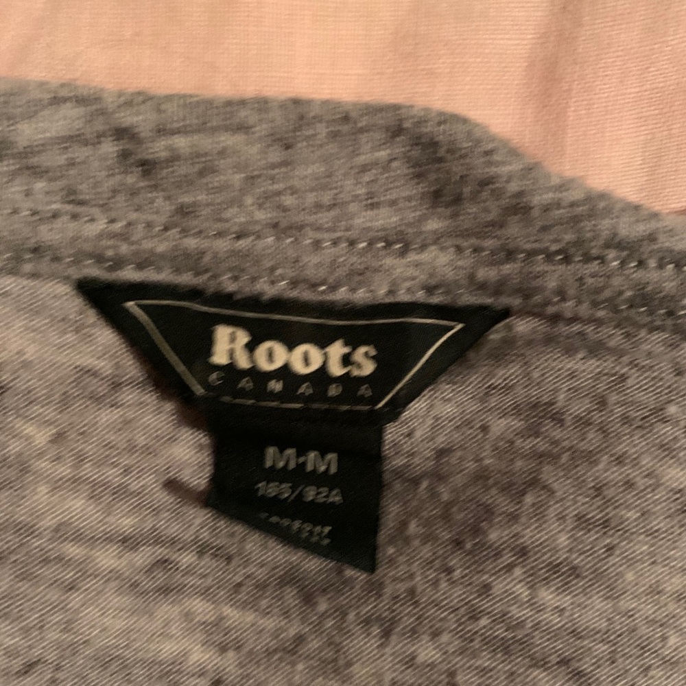 basic grey tee - Picture 3 of 3